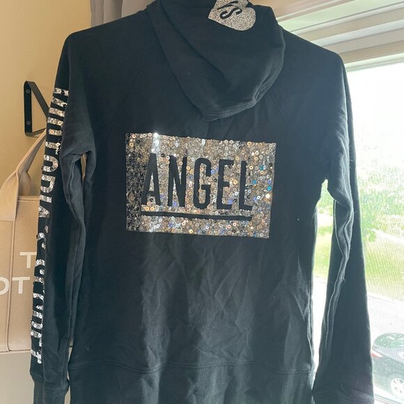 Victoria's Secret Sweater - Picture 3 of 4